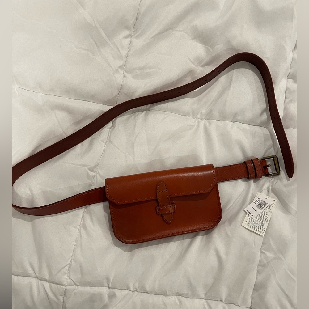 Banana Republic belt bag , leather!